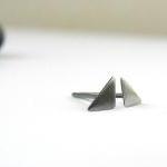Tiny triangle studs . Minim..